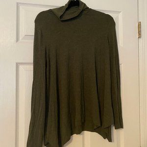 American Eagle Green Turtleneck Long Sleeve Shirt